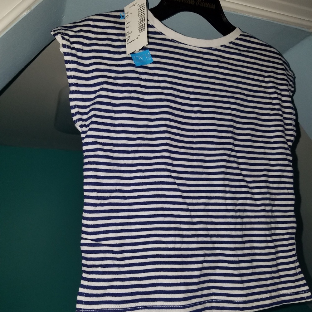 **ππ** Children's Place Tee **ππ** - Picture 2 of 3